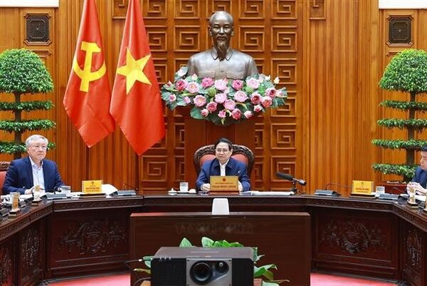 PM chairs meeting to seek solutions to stalled projects