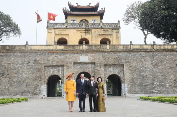 Vietnamese State President, Belgian King tour Thang Long Imperial Citadel