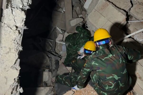 <b>Overcoming all challenges to help
the people of Myanmar</b>