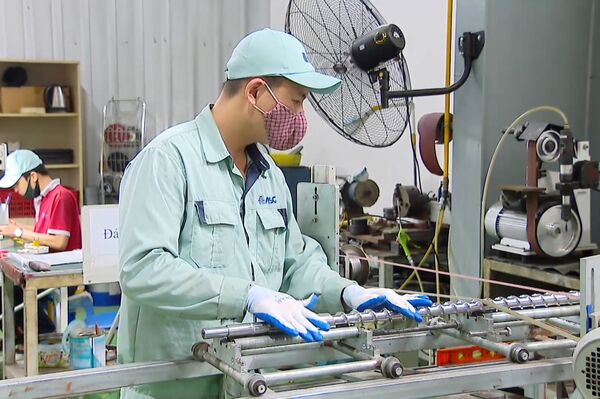 <b>Vietnam's small business growth soars to a four-year high</b>