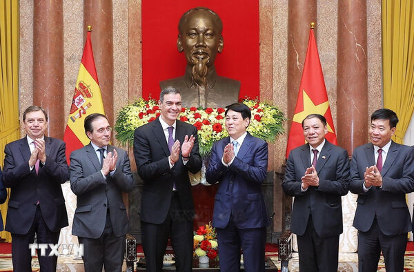 State President meets Spanish PM Pedro Sánchez