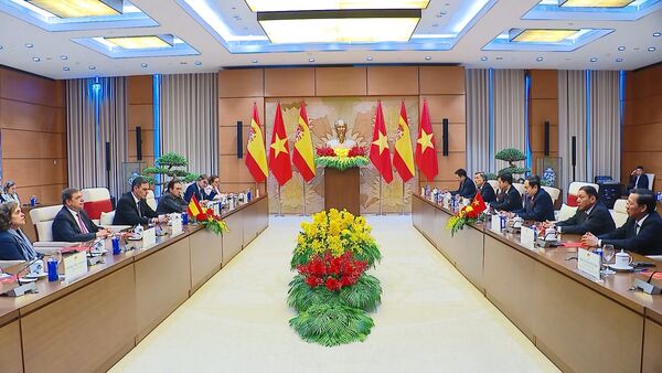 Legislative leader meets with Spanish Prime Minister