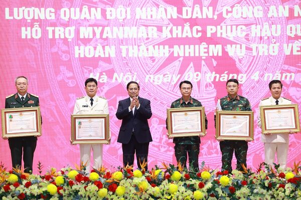 Myanmar aid mission showcases Vietnam's sense of global responsibility: PM