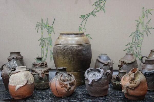 <b>Special collection of a thousand ceramic buffaloes</b>