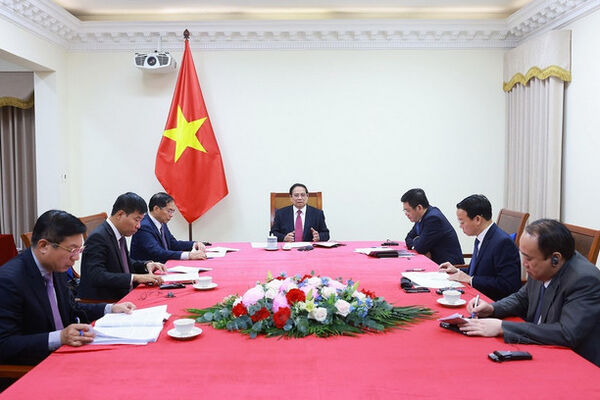 <b>Vietnamese Prime Minister holds phone talks with New Zealand counterpart</b>