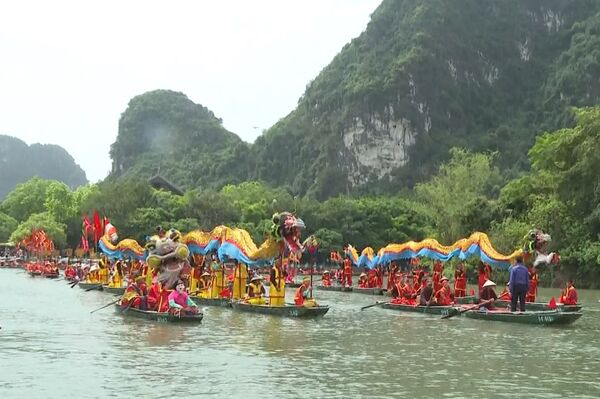 Thousands attend Trang An Festival 2025