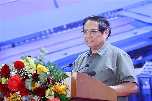 <b>PM kick-starts construction, innauguration of 80 keynational projects</b>