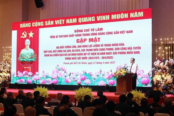 Party leader meets with veterans engaging in Ho Chi Minh Campaign