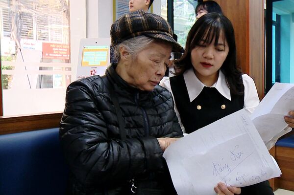 PM urges simplification of administrative procedures