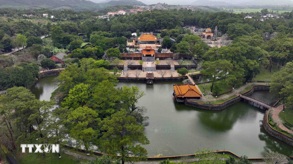 Hue heats up for tourism surge during national reunification – May Day break