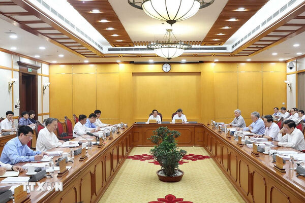 <b>Politburo, Secretariat review apparatus restructuring, administrative reorganisation progress</b>