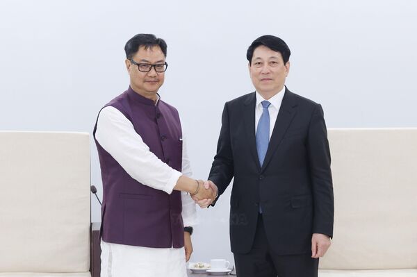 State President receives Indian minister of parliamentary affairs, minority affairs