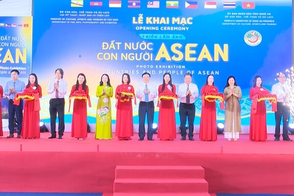 Photo exhibition showcases ASEAN’s people, landscapes