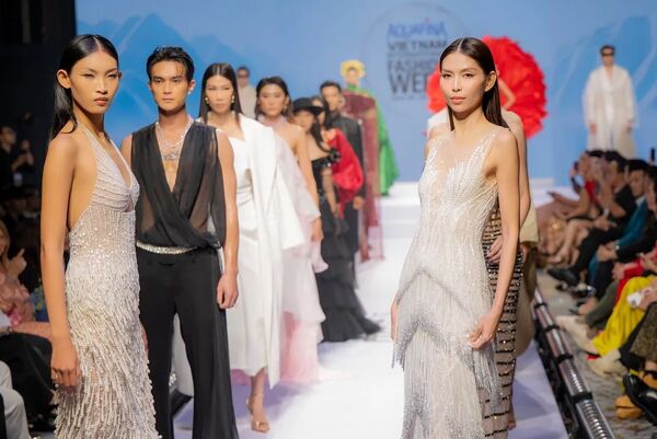 Vietnam Int’l Fashion Week Spring-Summer 2025 officially launched