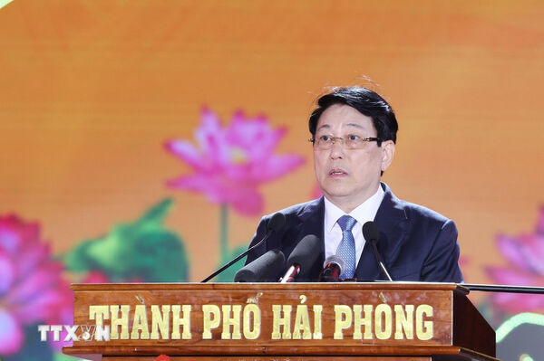 <b>State leader urges Hai
Phong to become city of innovation, start-ups</b>