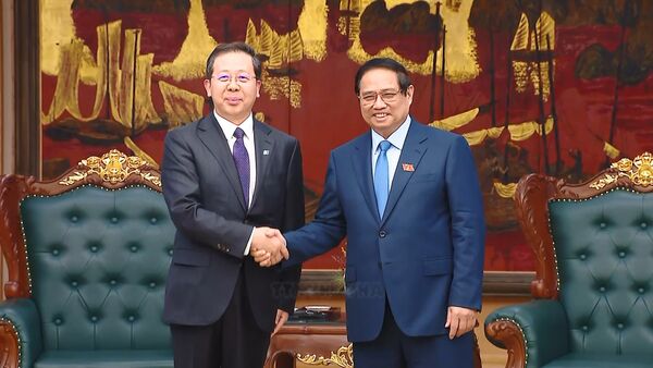 PM urges China Huadian Corporation to contribute more to Vietnam’s energy sector