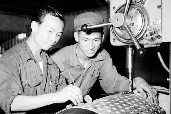 <b>HỌC BÁC MỖI NGÀY: “Cách mệnh là phá cái cũ đổi ra cái mới, phá cái xấu đổi ra cái tốt”</b>