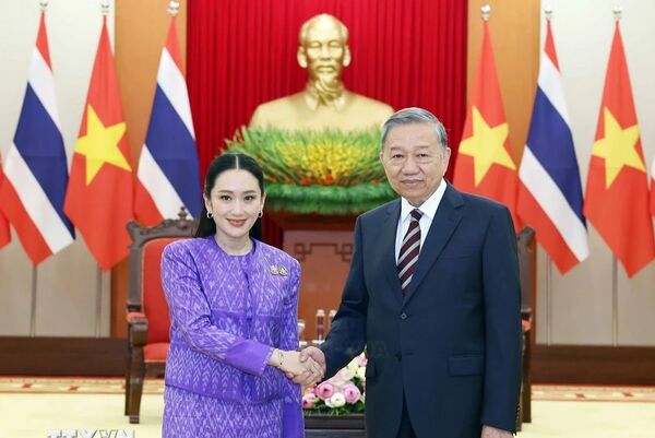 Vietnamese Party leader receives Thai Prime Minister