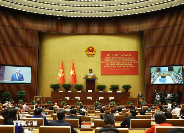 Politburo resolutions aim to make Vietnam high-income by 2045