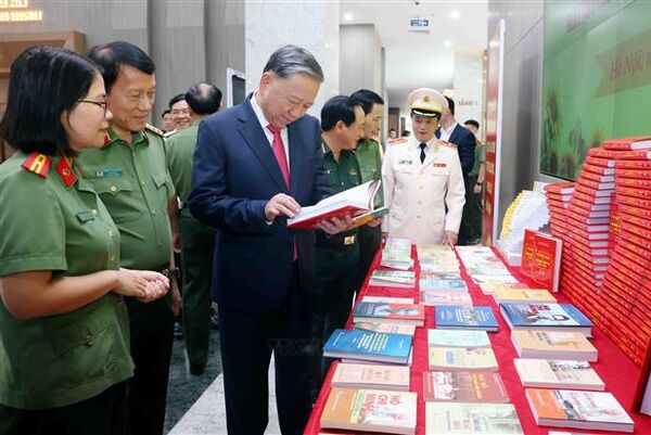 Public security force lauded for embracing President Ho Chi Minh’s ideals