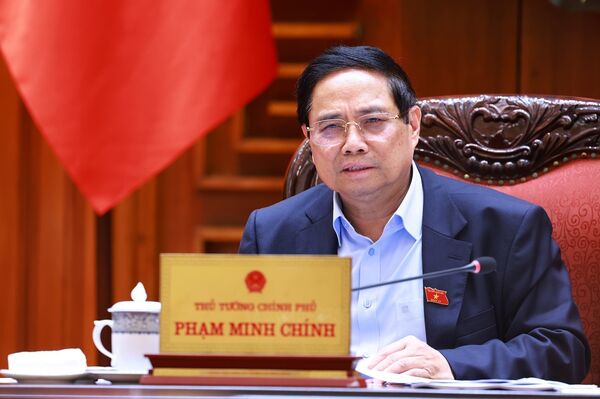 PM sets December 19 launch date for Lao Cai – Hanoi – Hai Phong railway