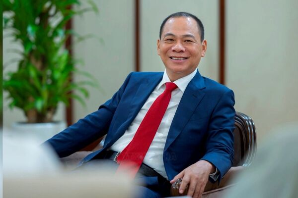 Pham Nhat Vuong in top 300 billionaires in the world