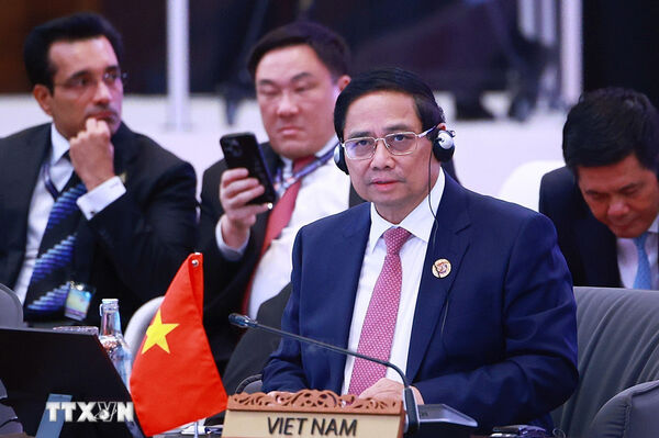 PM attends dialogues with ASEAN Business Advisory Council