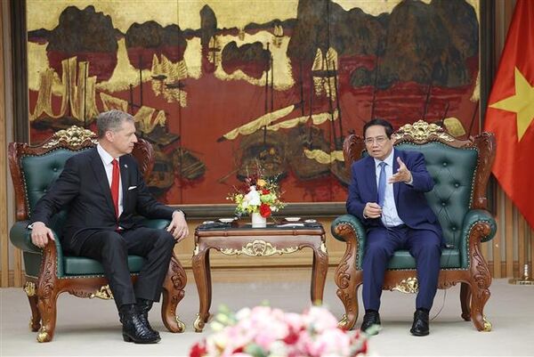 PM calls for US firm’s cooperation in developing LNG hub in Vietnam