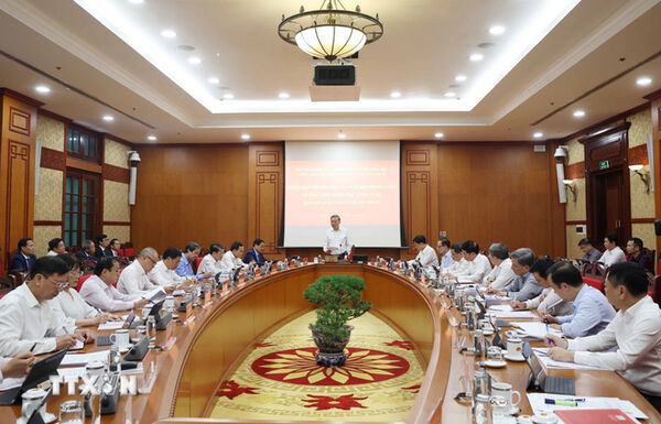 Party chief urges greater efforts to promote innovation, digital transformation