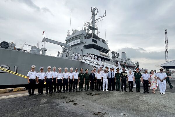 Indian navy ship INS Darshak visits Ho Chi Minh City