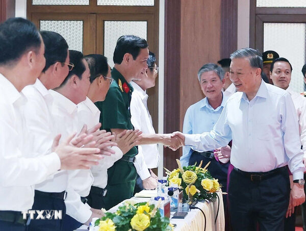 Newly merged Vinh Long province poised to be growth hub of Mekong Delta: Party chief