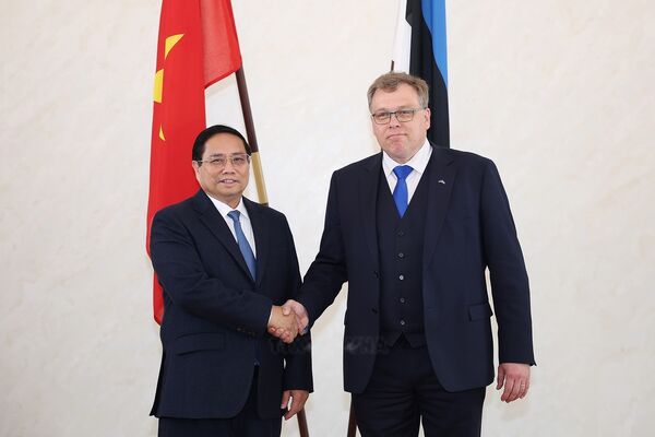 Vietnamese PM meets President of Estonian Parliament