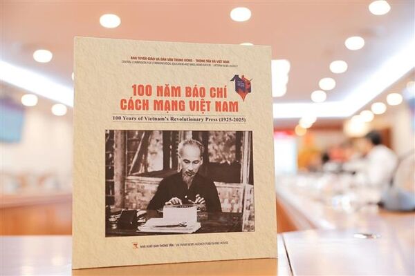 Photo book celebrates a century of Vietnam’s revolutionary press