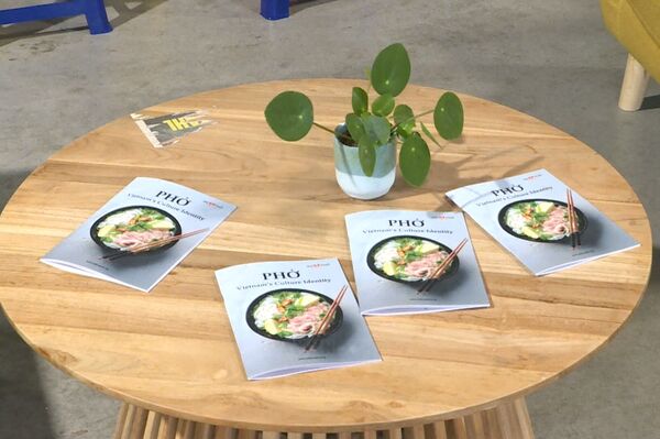 “Pho” – the soul of Vietnam simmering Europe