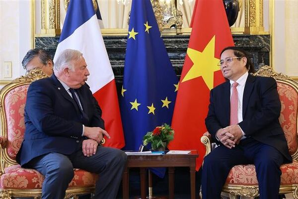 Prime Minister meets with French Senate President