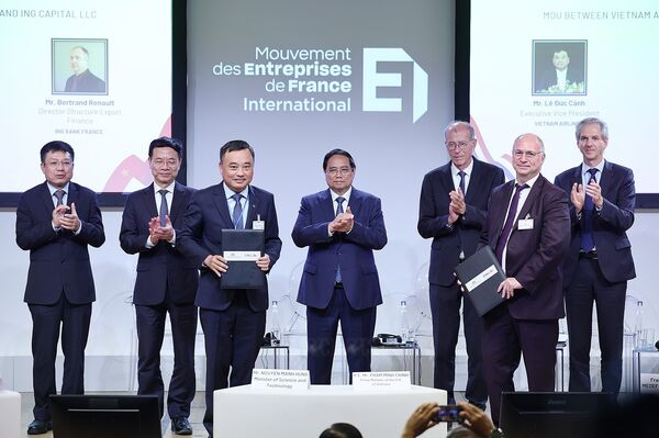 Enterprises at forefront of strengthening Vietnam–France economic ties: PM