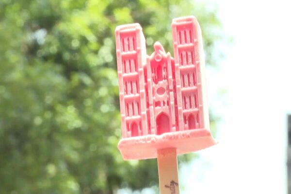 Landmark-shaped ice creams heat up summer days