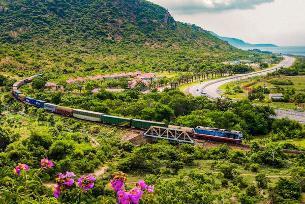 Vietnam’s North-South Express named world’s best train ride