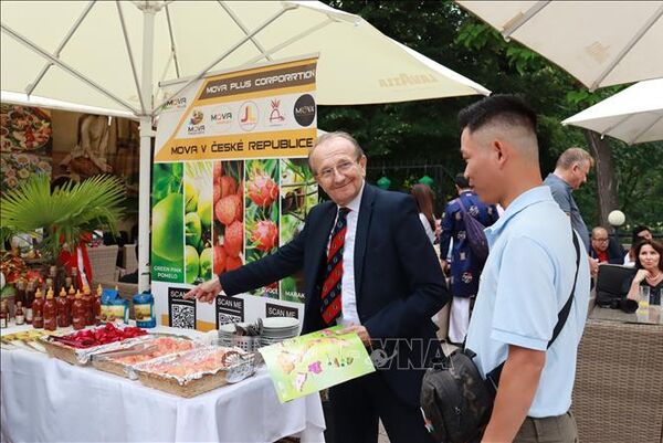   Đưa du lịch Việt Nam tới gần hơn với người Séc