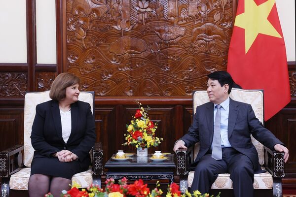 State President receives outgoing Egyptian ambassador