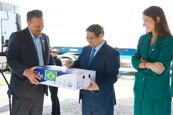 PM Pham Minh Chinh receives Brazilian Minister of Agriculture