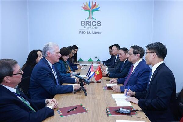 PM meets with leaders of Cuba and Southern Africa on BRICS summit sidelines