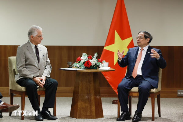 PM meets Brazilian corporations in Rio de Janeiro