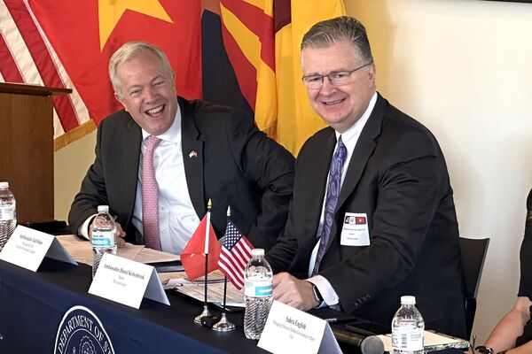 Vietnam, US see encouraging results in settling war consequences