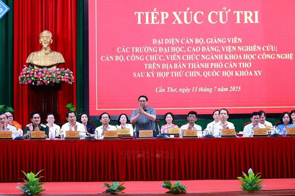 PM urges Can Tho to act as regional locomotive in all areas