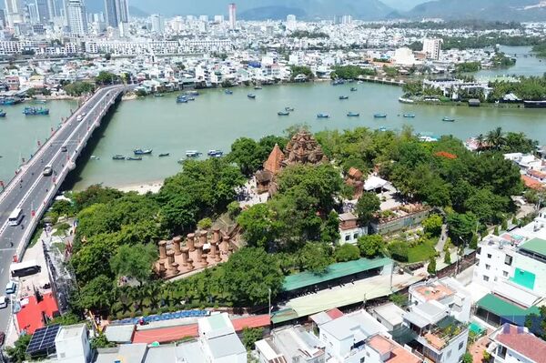 Exploring the beauty of Cham Towers in Khanh Hoa