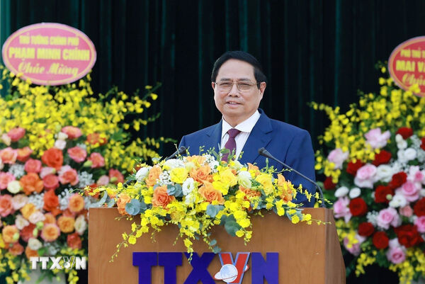 VNA must continue to safeguard national interests through communications: PM