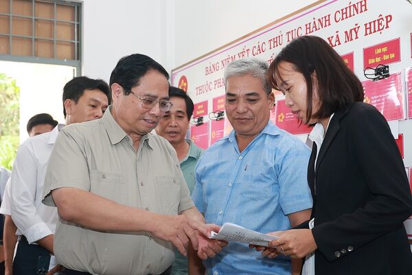 Administrative reforms must not affect people's livelihoods: PM