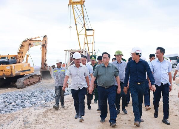 Quang Tri urged to accelerate key infrastructure projects