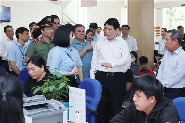 State President attends Party cell’s thematic meeting in Quang Ninh